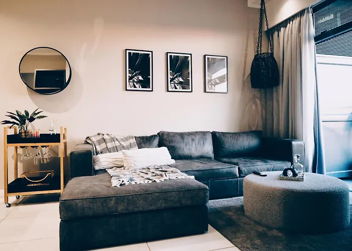 Menlyn Maine Luxury Apartments - Penthouse 1217