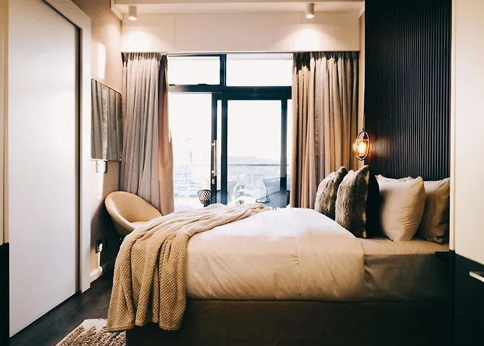 Menlyn Maine Luxury Apartments - Penthouse 1217