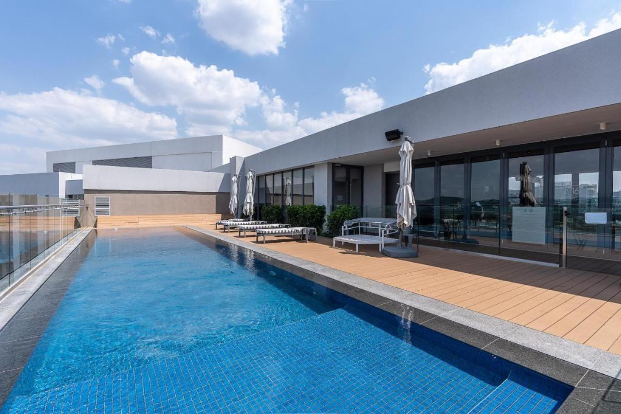 Menlyn Maine Luxury - Penthouse 1217 Pretoria